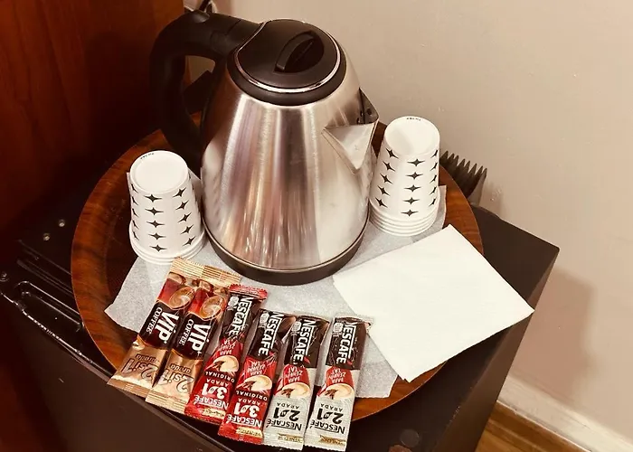 Yunus Hotel